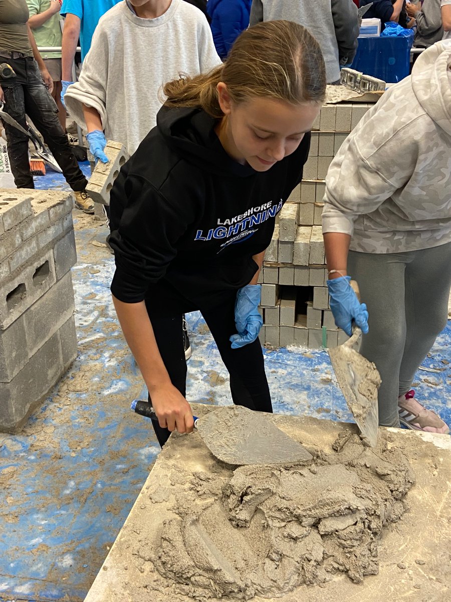ManthaRise's tweet photo. Such a great experience today at LevelUp! Students learned all about a variety of skilled trades and the multitude of programs that are available in their future. @belleriverbucs https://t.co/RGBpymQhRY