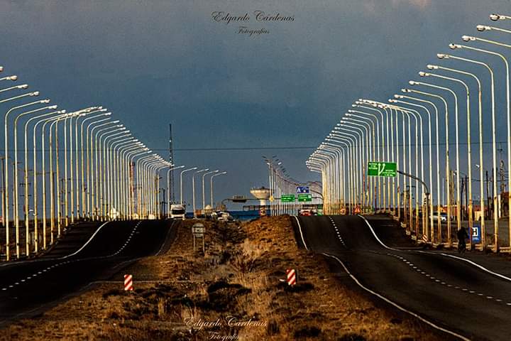 turisargentina's tweet photo. Autovía 17 de octubre. Llegando a Río Gallegos, Santa Cruz 🇦🇷💙🙌

Fotos de Edgardo Cárdenas Fotografías https://t.co/nUvXNOKSFI