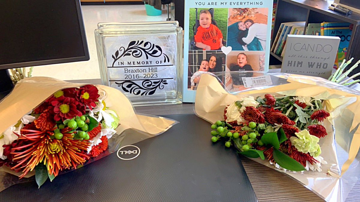 I made the decision to return back to work this week. I just have to say that I have some pretty amazing families that I service. Going into homes and zi was greated with coffee, flowers, and even one family made me a plaque in remembrance of Braxton.🤍