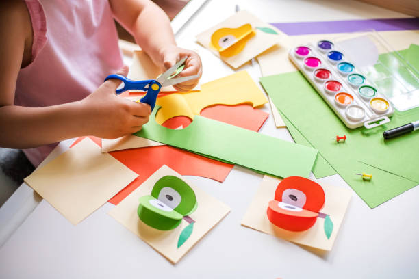 Encouraging children to engage in art and craft activities can foster creativity and fine motor skills. It also provides a great opportunity for them to express themselves. #ChildCreativity #ArtAndCraft