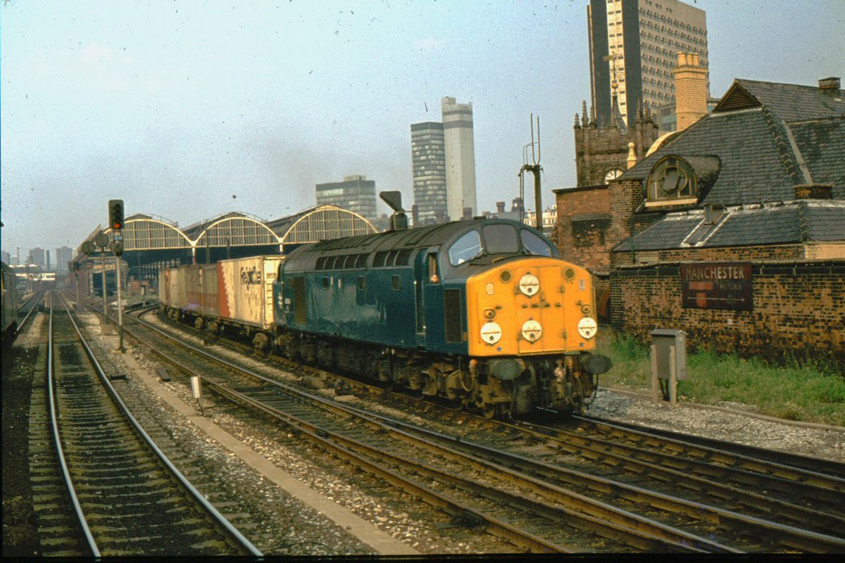 #ThrowbackThursday A class 40 on Freightliner leaving Manchester Exc. about 1974