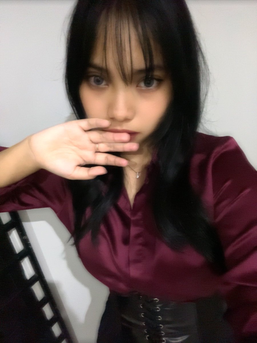 rasnthy's tweet image. #ANISD  knp tutup mata ay?