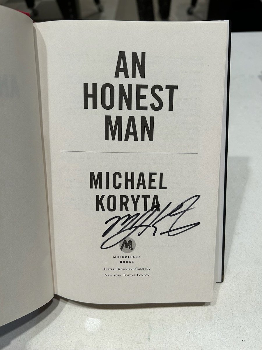 CompassSFO's tweet photo. #MichaelKoryta signed copies of his thriller #AnHonestMan at our Terminal 3 store. Perfect if you're looking for a suspenseful read this #Halloween season! #WhatsGoodWednesday https://t.co/isDqtg4Hok