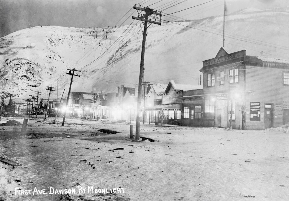 ParksCanYukon's tweet photo. Something spooky is afoot in Dawson!  Join Parks Canada and friends on the evening of Sunday, October 29th for some frightful fun around Dawson City. More details coming soon – stay tuned! https://t.co/9FufoNT36B