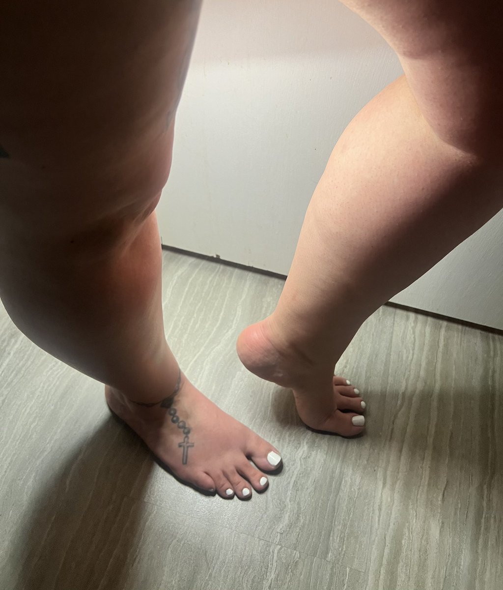 barefeethunny's tweet photo. Subscribe on my OF for more content and custom pictures https://t.co/7VbrdfHeml
#onlyfans #onlyfans_girl #onlyfansmodel #onlyfanspromo #onlyfansFree #SubscribeNow #subscribe #Subscription #feetfinder #feet_pic https://t.co/69SXtp0feb