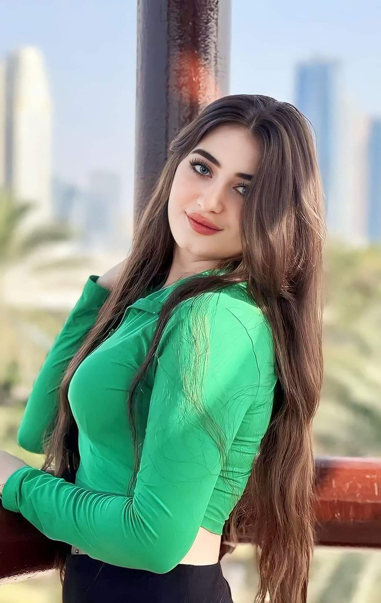 ونحــن ف عز #تواضعنـــــاا  حسدونــــاا
          فكيـف لـو #تكبرنــــــــاا 😉🥰
    💕