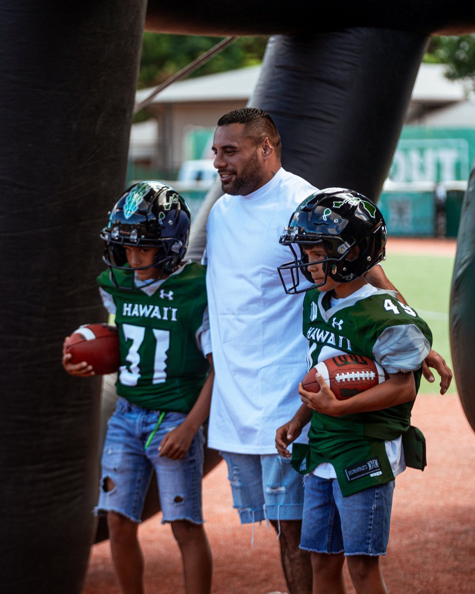 Hawaii Athletics tweet media
