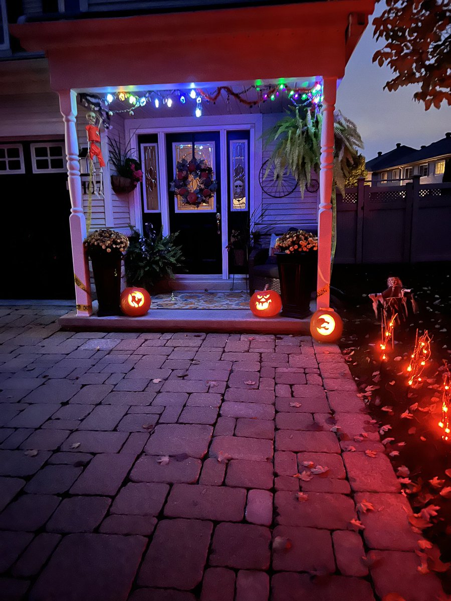 Halloween 🎃 has returned to our house 🏡, after three years of COVID lockdown