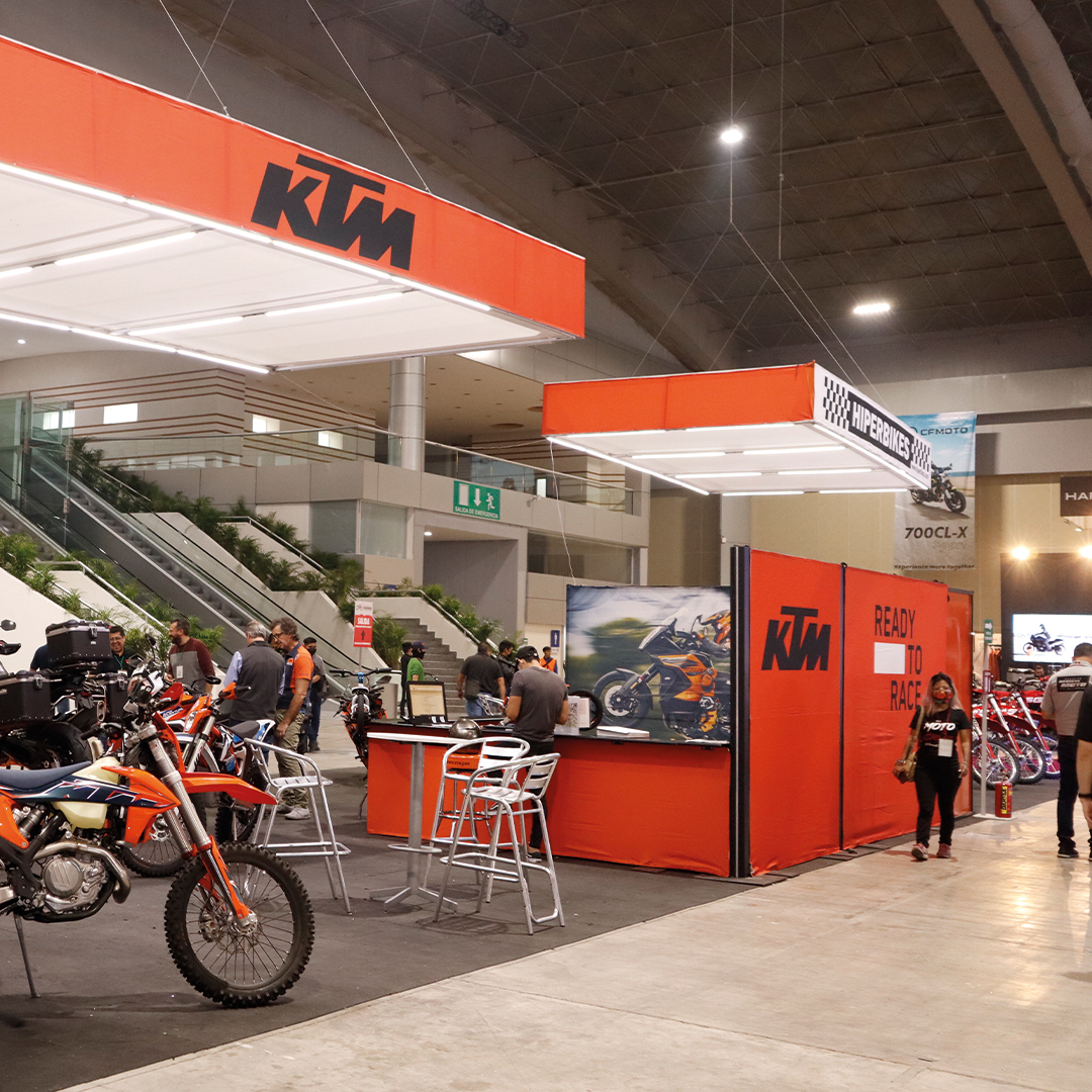 Revista_Moto's tweet photo. 🏍 La marca austríaca, @KTM_MEX está lista para presentarse en la edición 20 del @SIMM_Mexico 2023.
👉 Más detalles en: https://t.co/pv2j5hN0d4
#RevistaMoto
#soyrm
#lamasgrande
#eventorm
#ktm
#ktmmotorcycles
#SIMM2023 https://t.co/7wV9VO8fuy