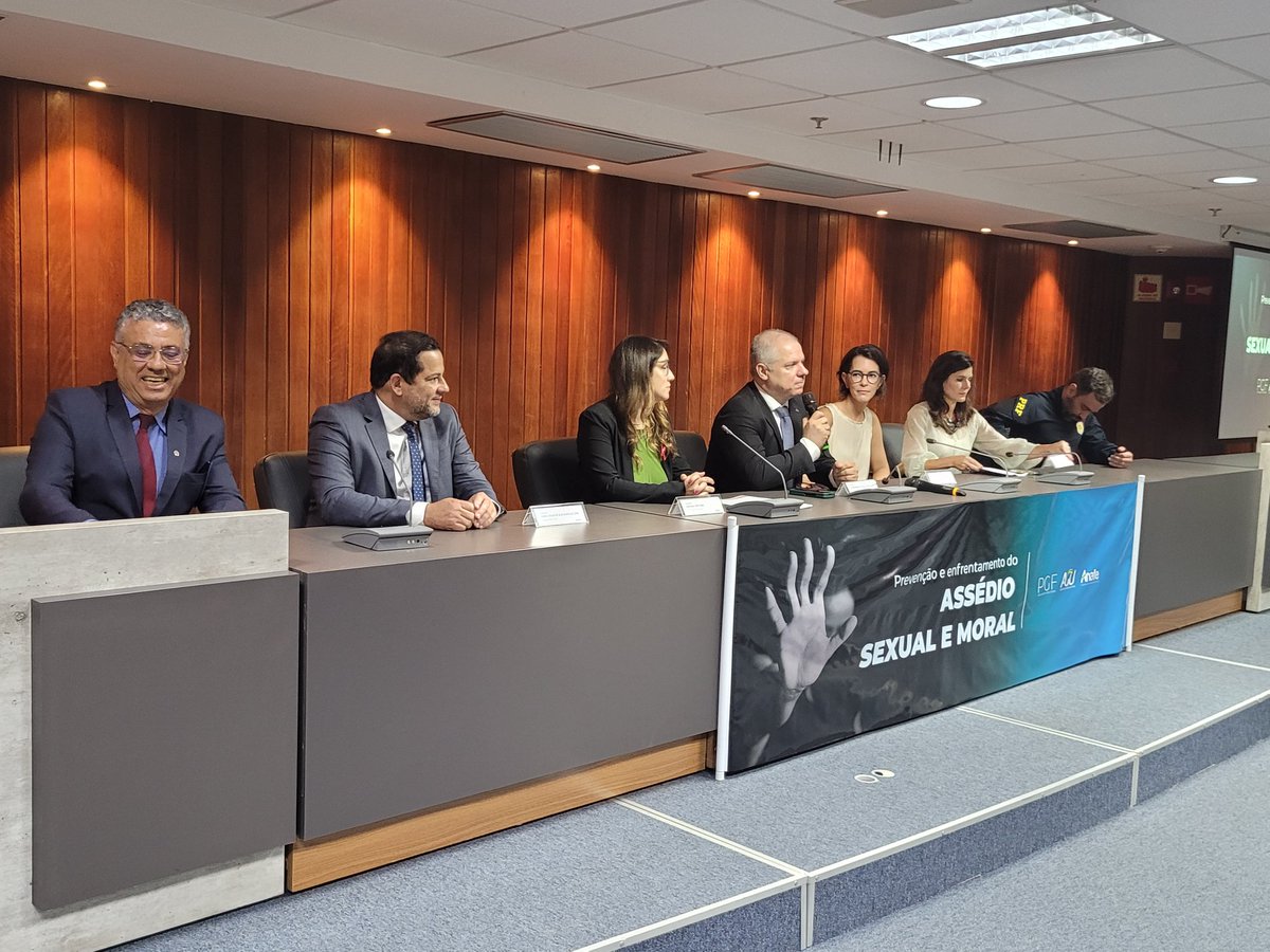 procstefanutto's tweet photo. Programa contra o assédio sexual e moral na administração pública. Precisamos - muito - falar sobre isso! 

#INSS #Previdência #AGU #PGF #PFE #Anasps #Anafe https://t.co/L2K7DLOO16
