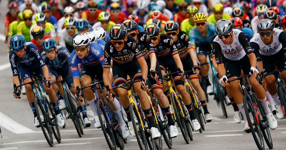 Exclusive: Top cycling teams explore creating new competitive league, sources say reut.rs/3tPrXlS