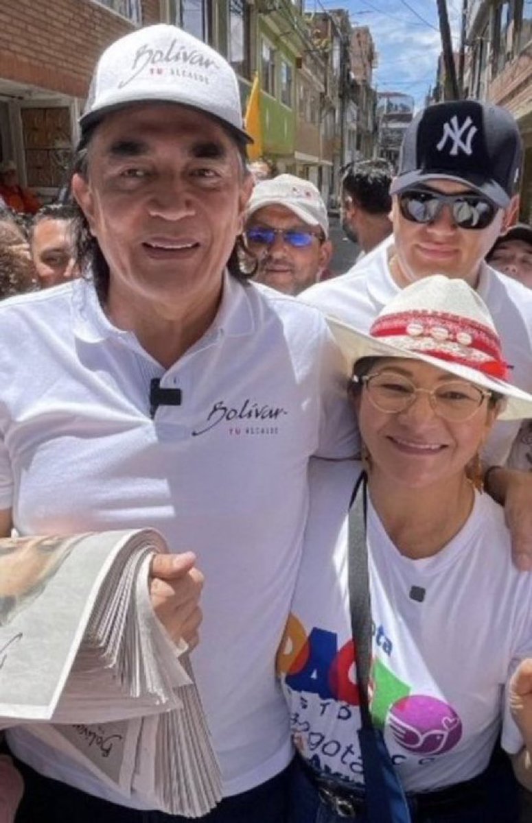JuampaSantos's tweet photo. ¿Ud. Votaría para la alcaldía de Bogota, por el candidato de las FARC?

🔁 NO
❤️ SI

💬 Comenta 👇 https://t.co/AgESwaUp4D