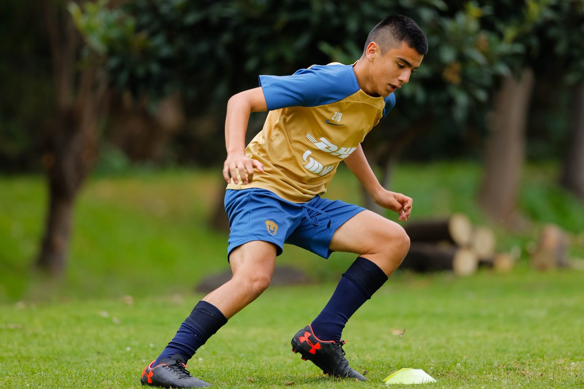 PumasMXCantera's tweet image. #SUB13 
Trabajo y esfuerzo 🐾

#DePumasSoy #DeCanteraSomos
