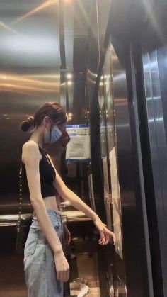 How to restrict on public outings/social events: a thread 🧵