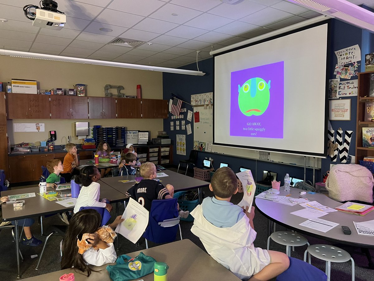 Visualizing! Students listened to a story without seeing the pictures, created mental images &amp; drew what they imagined, did a gallery walk to see how our mental images are different than others, then compared it to the story. @KWhite_ASE <a href="/HumbleISD_ASE/">Atascocita Springs</a> <a href="/Humble_ElemELA/">Humble ISD Elementary ELA</a>