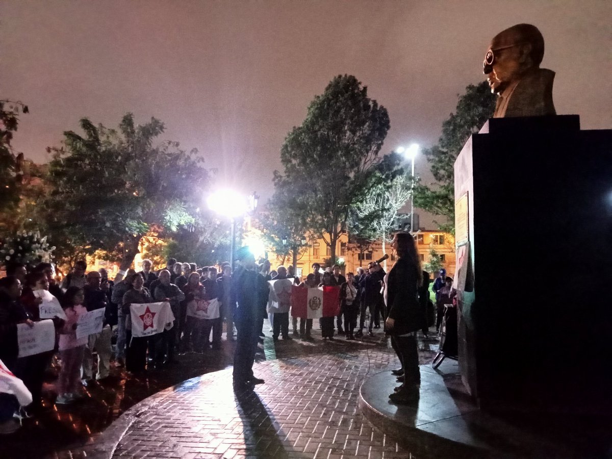 AlanRodriguezD's tweet photo. No al cambio de nombre del Parque de la Cultura que aprobó el Consejo de la @MuniLima y el Alcalde @rlopezaliaga1 Defendemos la memoria del maestro #LuisAlbertoSanchez , ejemplo de vida en la lucha de la justicia social. https://t.co/qJYHBsuWA8