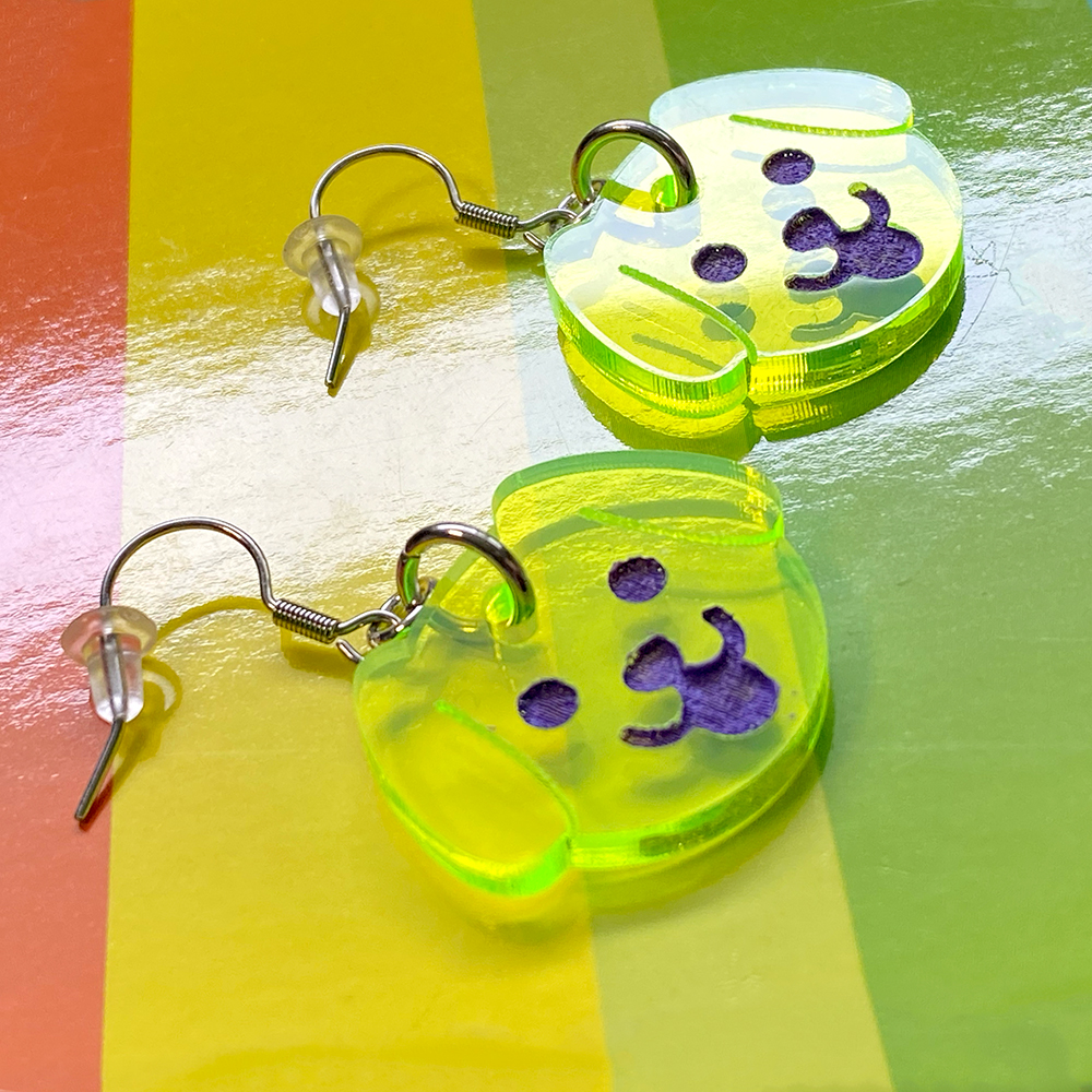 RobinGoodDesign's tweet photo. New earrings, now in doggie form too.

🐶

Moods to match your vibe for the day. 1" Acrylic earrings with painted features. Comes with silver earrings, lead and nickel free.

Shop: 
https://t.co/j68uFPQnIq https://t.co/Hy1mpjENor