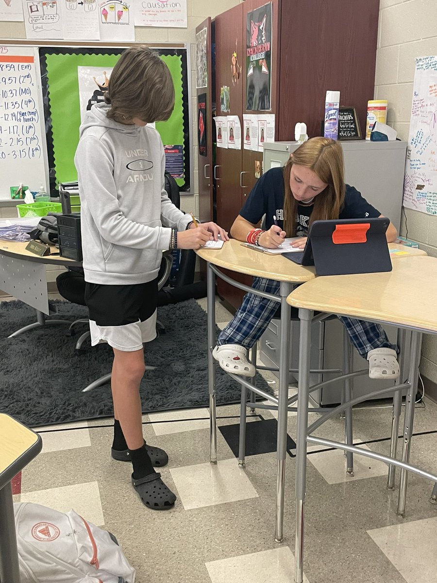 Mrs_SarahKelly's tweet photo. Today we did a carousel about mercantilism and the navigation acts. It was amazing watching them grapple through different videos, documents &amp; primary sources to connect to our essential question. 🪡 @CSMS_Huskies #explorecsms #huskiespulltogether https://t.co/GMvJnXcOyC