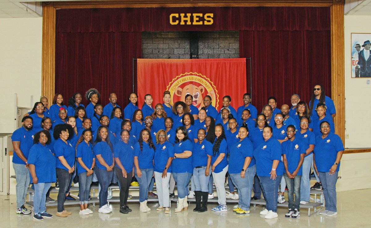 CallMeDrB's tweet image. This is my crew, and I am going stick beside them. I love me some them ♥️♥️♥️. We will W.I.N. together!!! #CreatingChampions 🏆⭐️🥇#ChampionshipYear @DrTamaraCandis