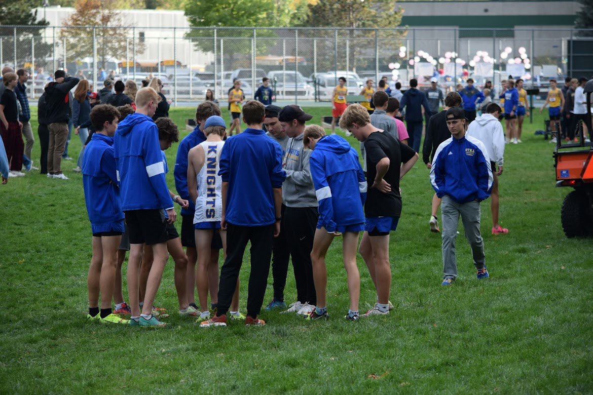 STMAXCBoys's tweet photo. All the summer miles and fall workouts are designed for moments like tomorrow. Section 8AAA Championships at Buffalo Heights Golf Course. Boys race at 4:45 PM. Come on out and support your boys and girls cross country teams! Go Knights! https://t.co/wLsAyBQzwr