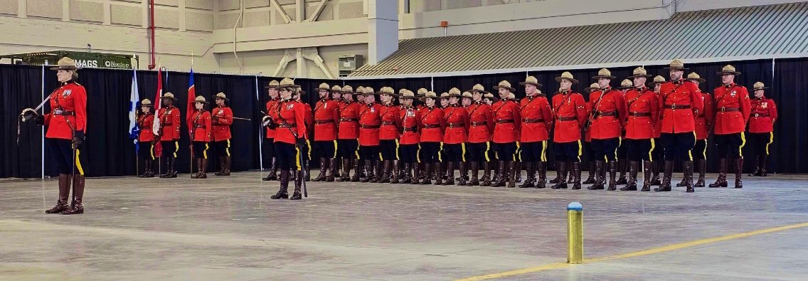 Well turned out Troop in @RCMPNS Bravo Zulu to all. #ChangeOfCommand @rcmpgrcpolice
