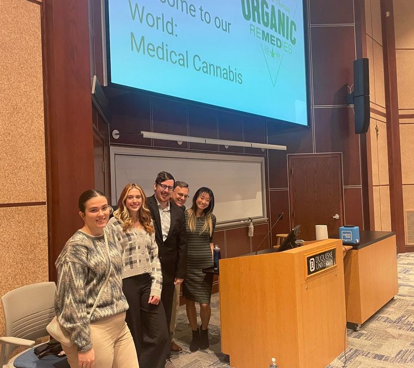 Or_Remedies's tweet image. OR&apos;s RPh Shannon, Student RPh Taylor &amp;amp; #PCOM Research Assist. Thomas, presented at #DuquesneUniversity School of Pharmacy. Medical Marijuana research and education is key to progression in this industry. We are so proud of our team!  #pharmacy #cannabisresearch #organicremediespa