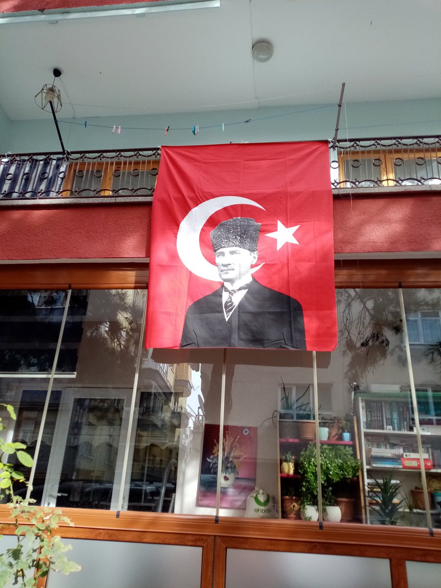 Gunay7161's tweet photo. Cumhuriyetin 100. yılı kutlu olsun. #AsınBayraklarıAsın
Kırıkkale https://t.co/0eKHbazo94