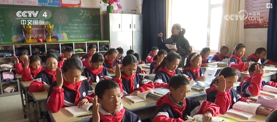 TibetNews11's tweet photo. #diritto allo #studio garantito nella #Contea di #Bangor https://t.co/Q39n5GYiL5