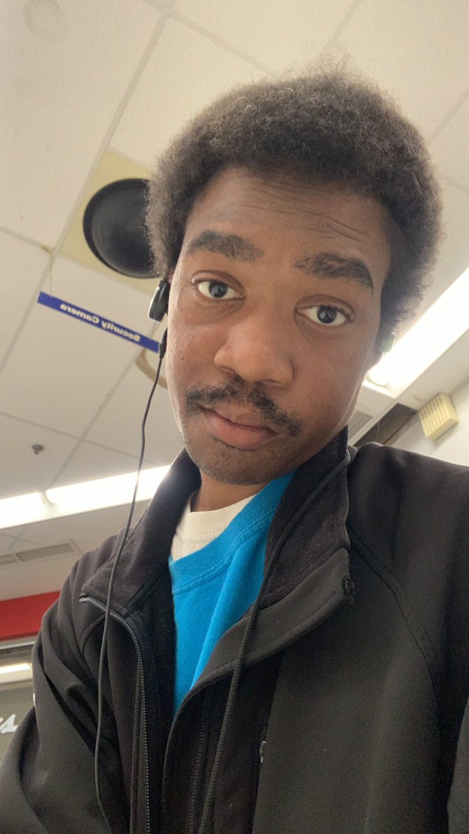 kadamnalam's tweet photo. I have hours until my surgery IMMA LIVE TWEEET Presently listening to—Jack Harlow “Already Best Friends” cuz im at werk https://t.co/5Dqb25Nw2k