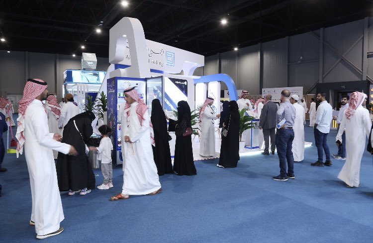 Wadaef2015's tweet photo. 📌نستقبلكم ..
اليوم في #معرض_وظائف_2023 من الساعة 1 ظهرا وحتى 8 مساء.

⌛️ يستمر حتى الخميس 26 اكتوبر 
📍 تنظمه #غرفة_الشرقية ممثلة بمركز التوظيف في الظهران إكسبو" بالراكة
▪️ يشترط التسجيل المسبق لدخول المعرض: https://t.co/a3awcmZYHh
🔸 يمنع احضار اي نسخ ورقية للسيرة الذاتية https://t.co/8KZrqOltWA