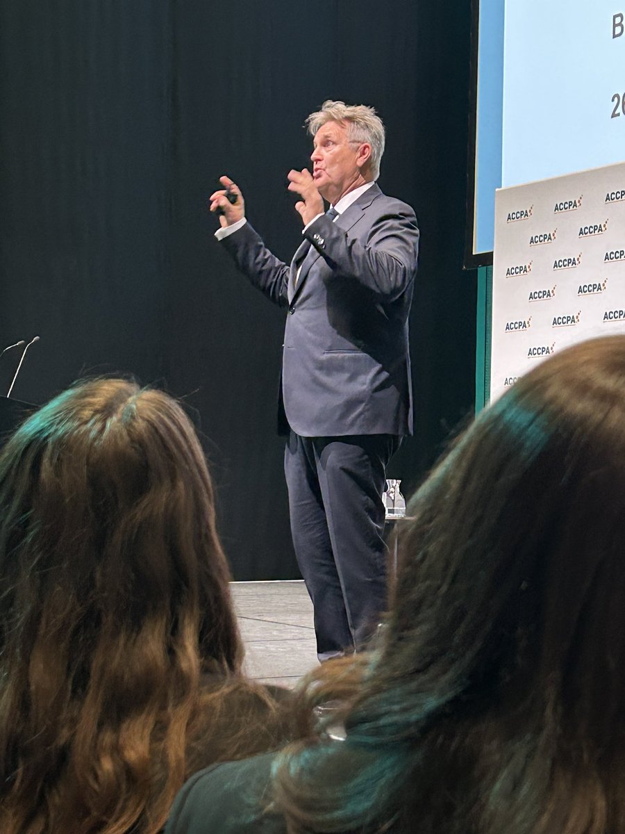 Bernard Salt blows our minds, makes us laugh and makes us think about the past, the future and the population @ACCPAAustralia #ACCPANC23 #ageofchange