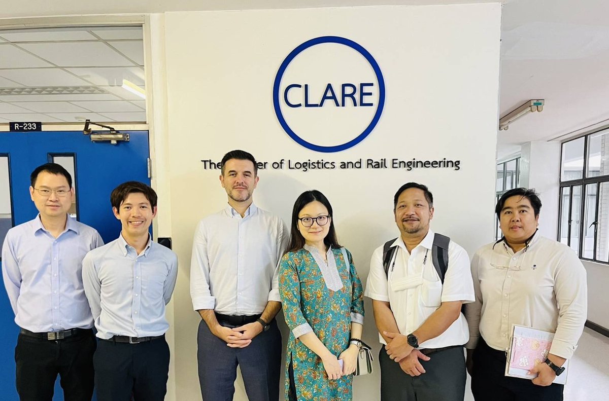 MahidolEG's tweet photo. 25 Oct 2023: CLARE welcomed visitors from the Asian Development Bank (ADB) + the Office of Transport &amp; Traffic Policy and Planning (OTP) on an 'E-Mobility' development &amp; implementation survey. Info about  shifting transportation modes from road to rail in Salaya were detailed. https://t.co/Fd5XE1ydY3