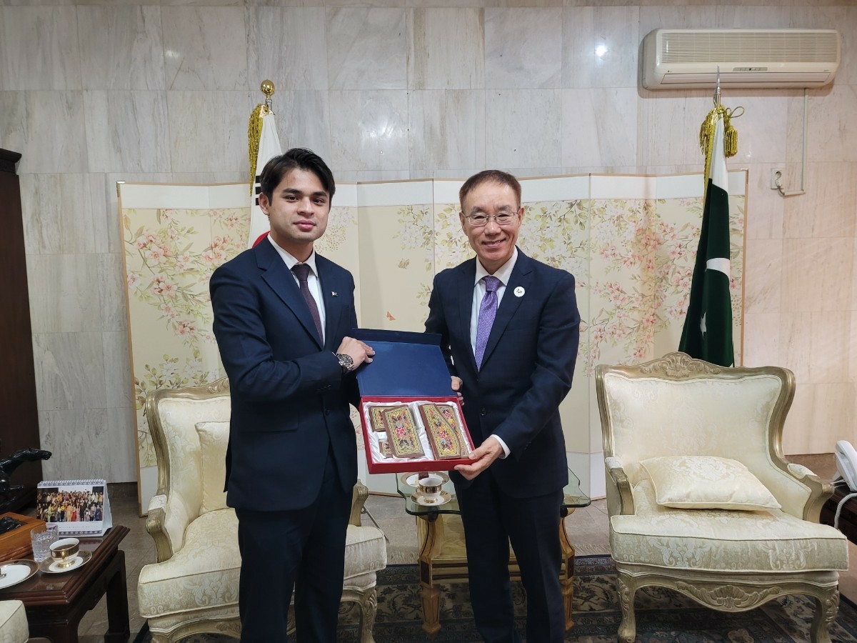 Ambassador met Minister for Sports, Youth Affairs and Culture.
On October 18, Ambassador Park Kijun met Mr. Nawabzada Mir Jamal Khan Raisani, Minister for Sports, Youth Affairs and Cultur, Gov. of Balochistan and discussed ways of cooperation &amp; promotion of cultural exchanges.
