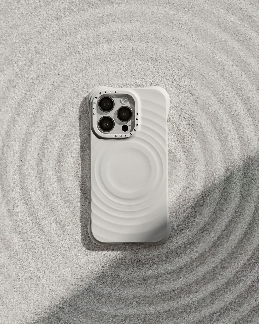 sacai - sacai × CASETiFY iPhone case X/Xs white Amazon.com: Caseative for iPhone X/Xs Case, Solid Color