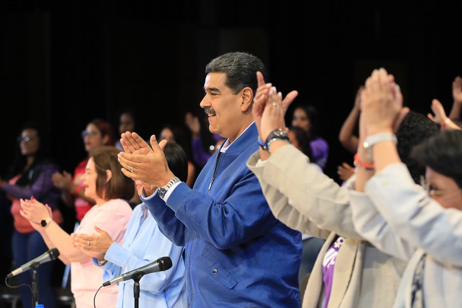 Me llena de alegría anunciar el nacimiento de la Gran Misión Venezuela Mujer, para avanzar junto a ti: hacia la justicia, la igualdad y la prosperidad. Estamos atendiendo y garantizando los derechos de todas las corrientes feministas. ¡Cuenten conmigo!