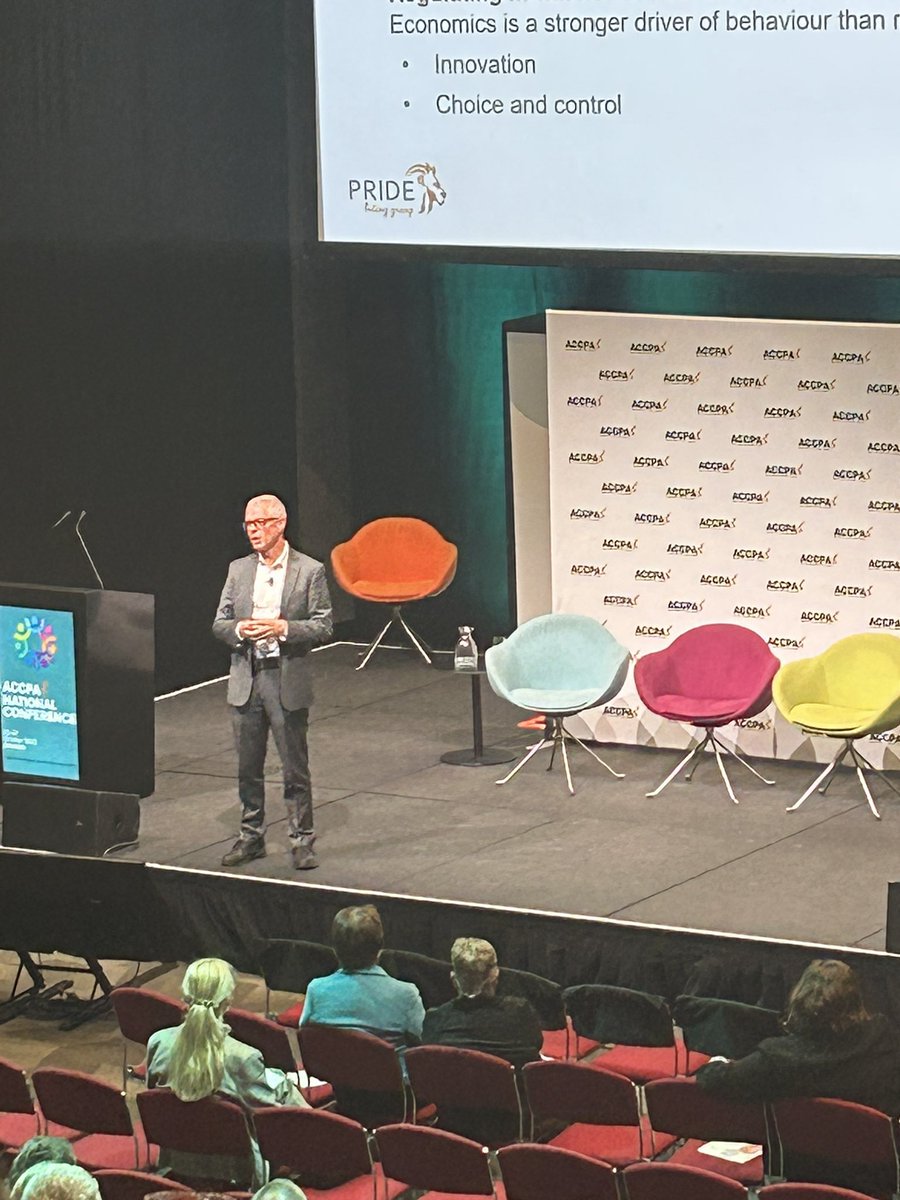 Nicky Sloan tweet media