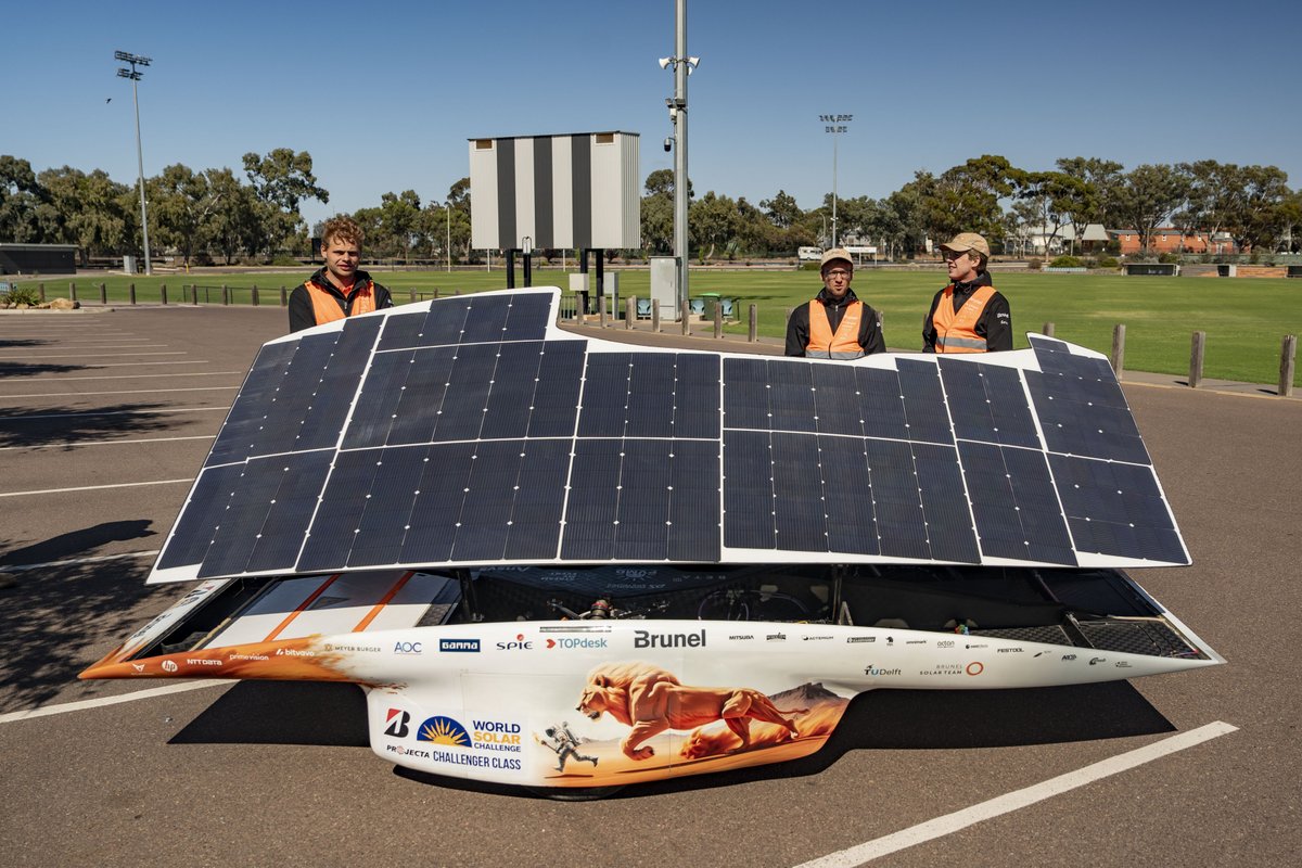 Nuna 12 charged a lot at the final control stop at Port Augusta, now full speed on to the finish line!☀️ #BWSC2023 #BrunelSolarTeam #Nuna12 #pushinglimits📸@hapevv