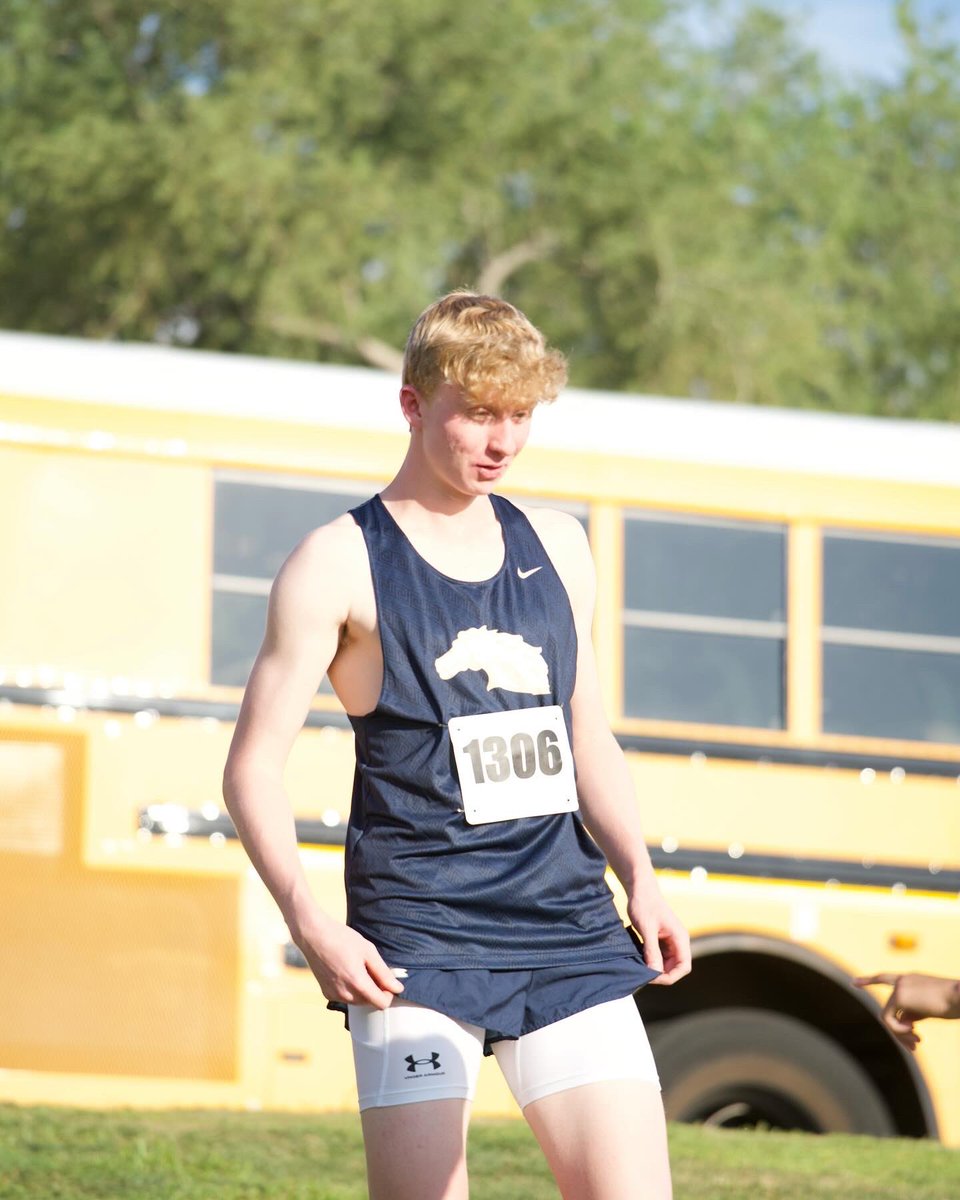 RS_Mustangs's tweet photo. Congratulations to the first Cross Country State Qualifiers in School History! Adam Stoeckel ‘25, Liam Enos ‘25 and Iris Black ‘26 all qualified as individuals for the State Meet! They will run Saturday, Nov. 4 at Cave Creek Golf Course! #letsgomustangs @RanchoSolanoAZ https://t.co/fcvl33oqk1