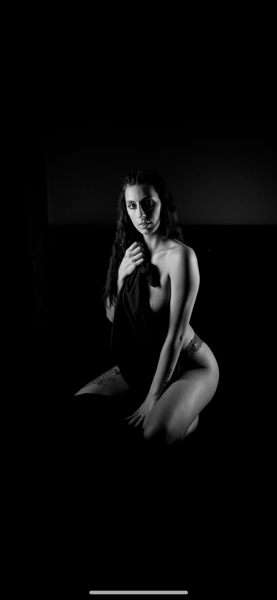 jmrbbabbyy's tweet photo. You know you wanna see without the sheet. Go sub to my OF! 

https://t.co/8WfGcZGIT8 https://t.co/Uz2V5YMLm4