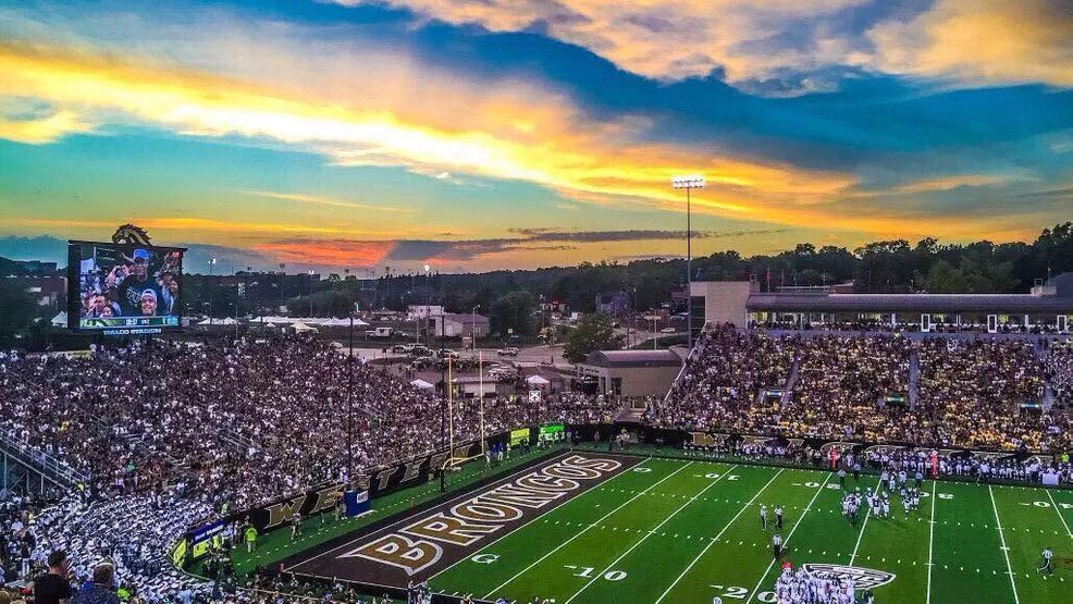CoreySandolph's tweet photo. #AGTG  After a great conversation with @CoachReid_ I’m blessed to receive my first D1 offer to Western Michigan University @WMU_Football @JuCoFootballACE @TheRealTgip @dj_milam @damehova9 @CiscoCollegeFB https://t.co/YdLZUlJtOk