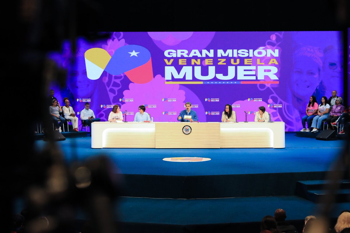 Los 5 vértices de la Gran Misión Venezuela Mujer deben de llegar a cada rincón del país, garantizando la protección de la salud y la vida de la mujer en todas las etapas de su vida; la educación para el empoderamiento de la mujer venezolana; la mujer como sujeto económico