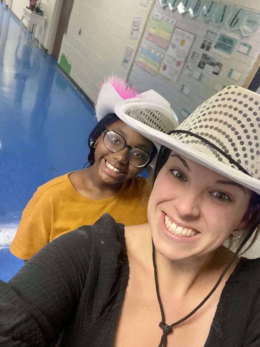 Elizabeth Fowlkes tweet media