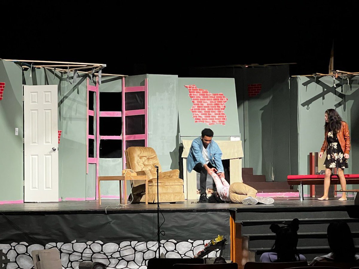 johnny47892668's tweet photo. Congratulations to Carter High School’s Fine Arts department for the Great production of Night of the Living Dead https://t.co/DK0pZnHQuE