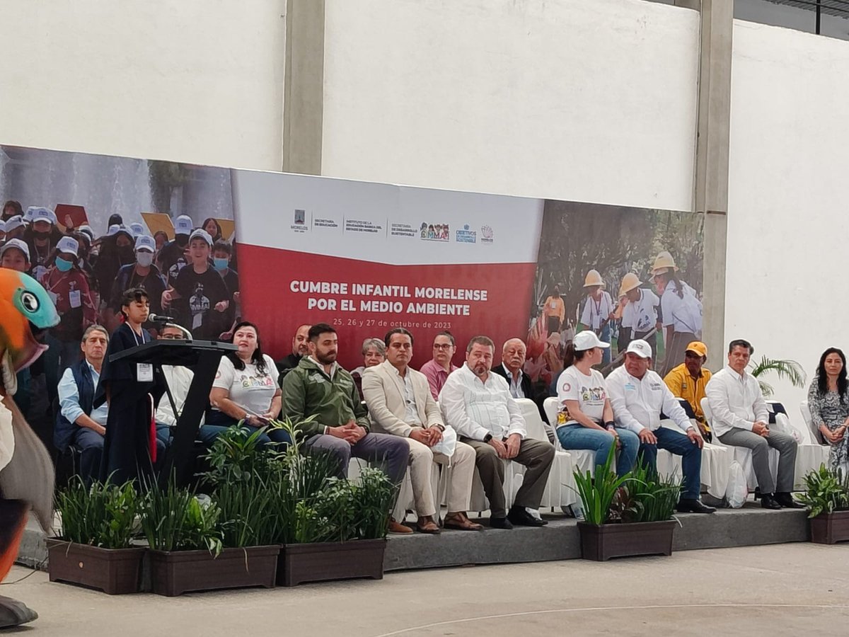 Cobaem_Morelos's tweet photo. 🌳 El día de hoy, como parte de las líneas estratégicas del programa #ECOBAEM, el Lic. Raúl Aguirre Espitia, coordinador Sectorial, asistió en representación de la directora general del #COBAEM, Mtra. Karla Aline Herrera Alonso, https://t.co/cPCEGwr9qs