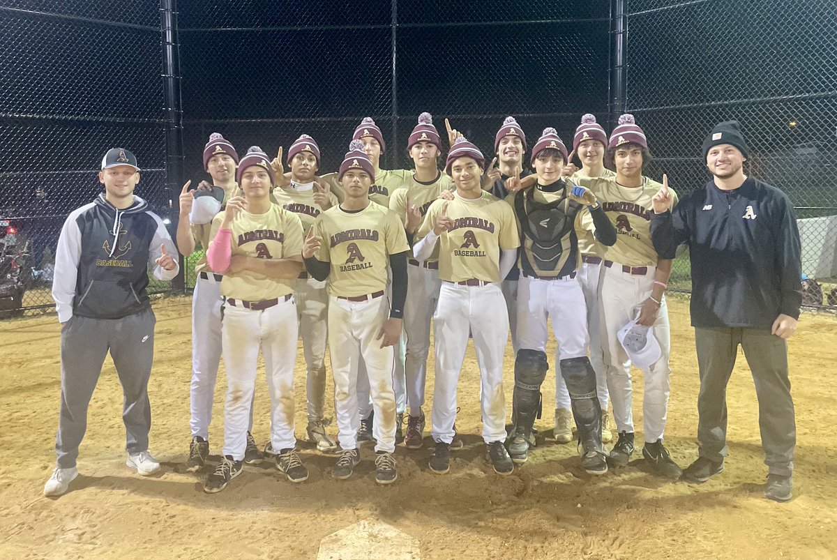 Congrats Team Servellon/McConnell on the Battle for the Beanies W and the fall varsity league chip!  Clean sweep in both divisions, coach Serv stacking up the chips!  ⁦<a href="/AHS_Admiralsbse/">Arlington Baseball</a>⁩