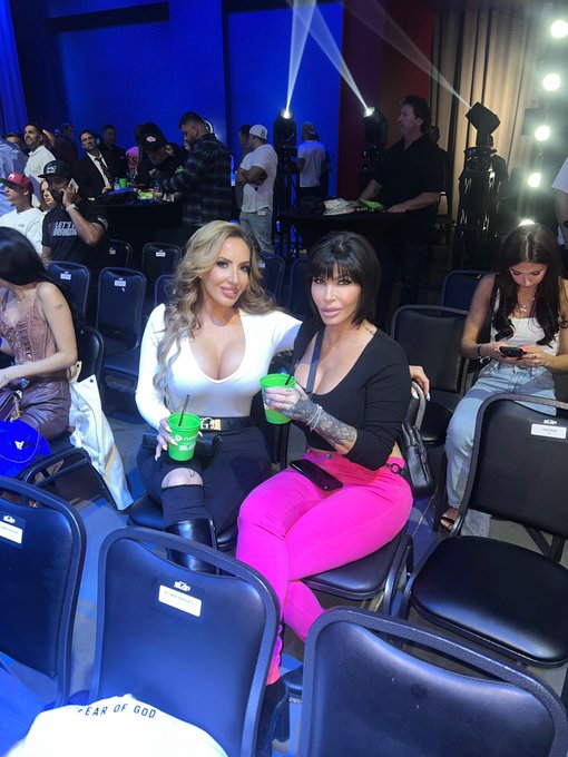 Having a blast at the @powerslapleague with @ClubShayFox 👋🏽 https://t.co/K6cA2nC650<a class="tags" target="_blank" title="On Twitter" href="/?out=eyJ0eXAiOiJKV1QiLCJhbGciOiJIUzUxMiJ9.eyJpYXQiOjE3MTk3MjQ3ODYsImlzcyI6InR3cG9ybnN0YXJzLmNvbSIsIm5iZiI6MTcxOTcyNDc4NiwiZXhwIjoxNzUxMjYwNzg2LCJyZWRpcmVjdF91cmwiOiJodHRwczovL3R3aXR0ZXIuY29tL3Bvd2Vyc2xhcGxlYWd1ZSJ9.k3SJHKRrTZS9zZSLg_XUOX9Hl5eUIWt4QY5WIwkvv8s3o1L3bP9c2-FhptzVbky9_G7J5HkEWTaGU3pQLCSLhQ">@powerslapleague</a><a class="tags" href="/tag/clubshayfox">@clubshayfox</a><a href="/tag/teamrr"class="tags"><span>#teamrr</span></a>