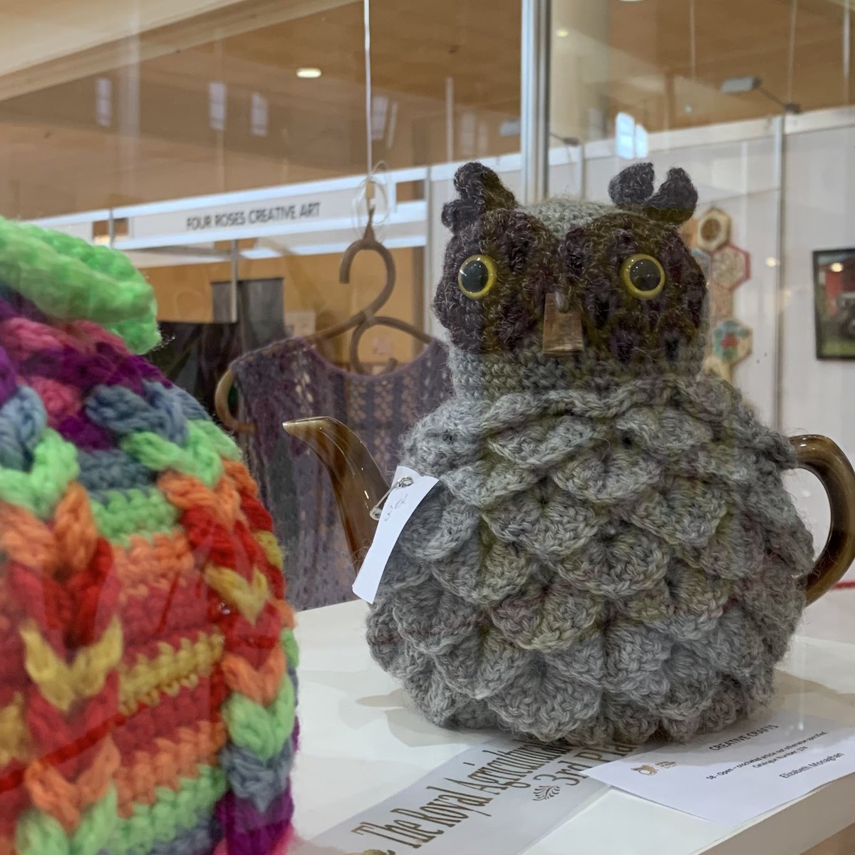 Loretta Lohberger tweet media