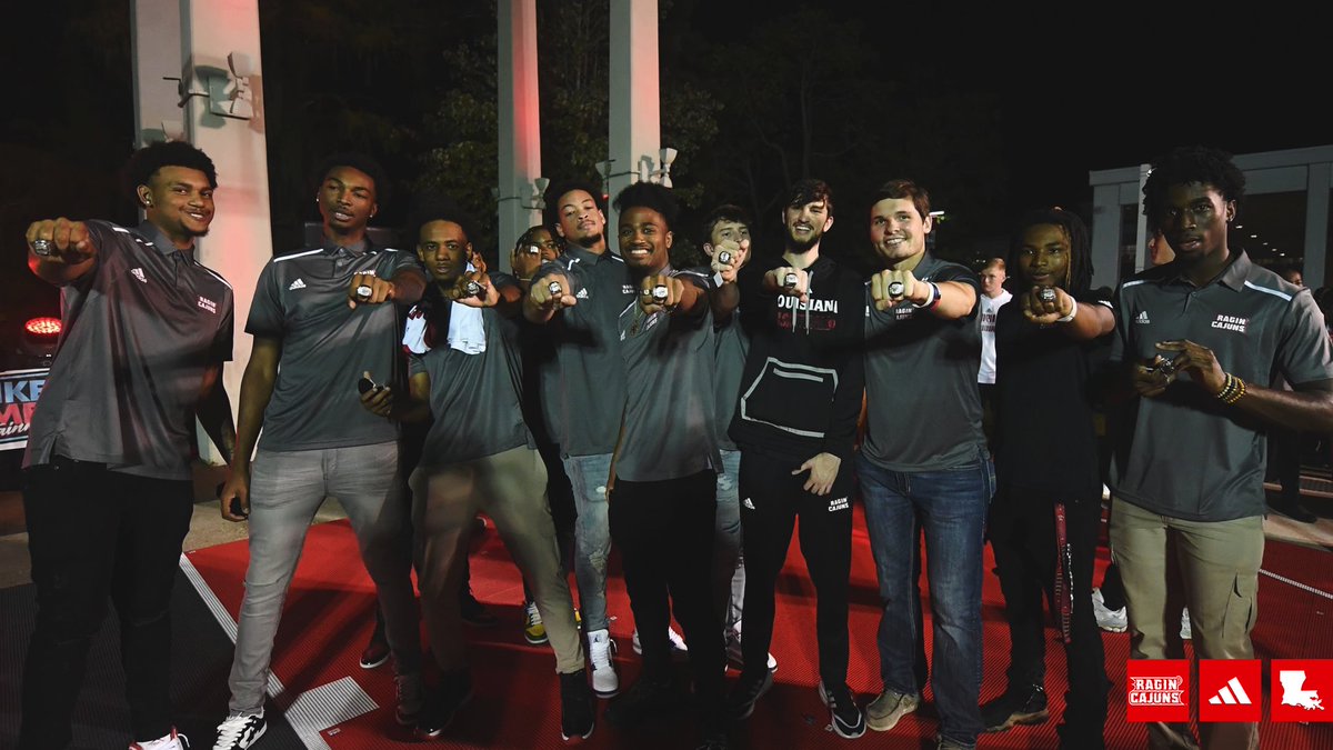 Louisiana Ragin' Cajuns® tweet media