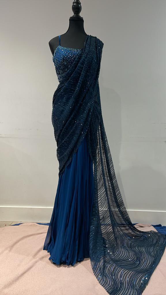 ADSINGHDESIGNS's tweet image. Attention to detail!!! Intricately crafted predraped sari with a sheer trail, and signature encrusted noodle strap blouse! Blouse is encrusted in micro Swarovski crystals with deep sexy back! #adsingh #sari #gownsari