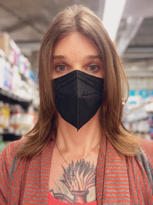 My cute witchy shoes arrived today, I got my hair trimmed, re-upped my Glossier supply bag &amp; had a custom